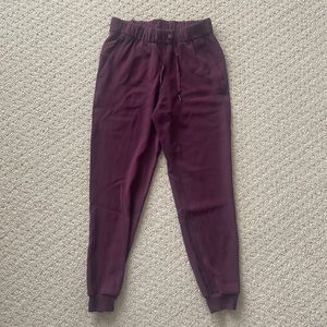 Mid-Rise lululemon Joggers